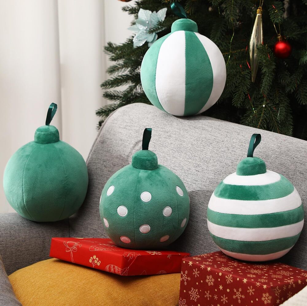 3400 4 Pcs White and Green Christmas Ball Pillows 6 Inch Round Xmas Throw